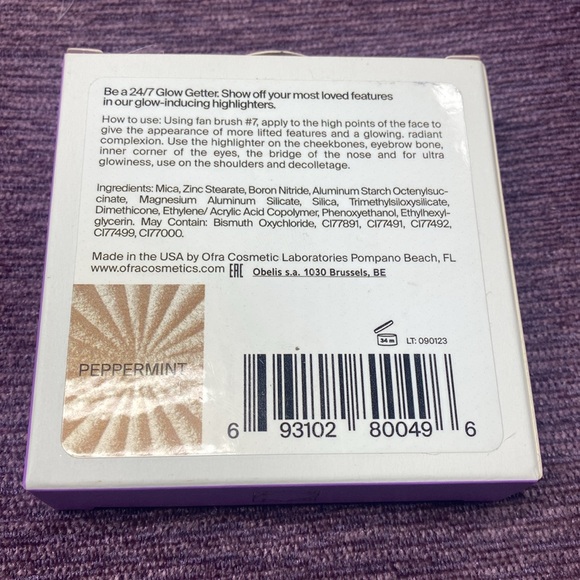 Ofra highlighter in peppermint - Picture 2 of 5